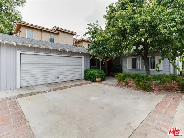 $5,749 | 23109 Mariano Street, Woodland Hills, CA 91367
