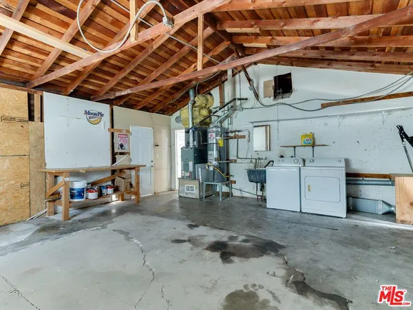 $5,749 | 23109 Mariano Street, Woodland Hills, CA 91367