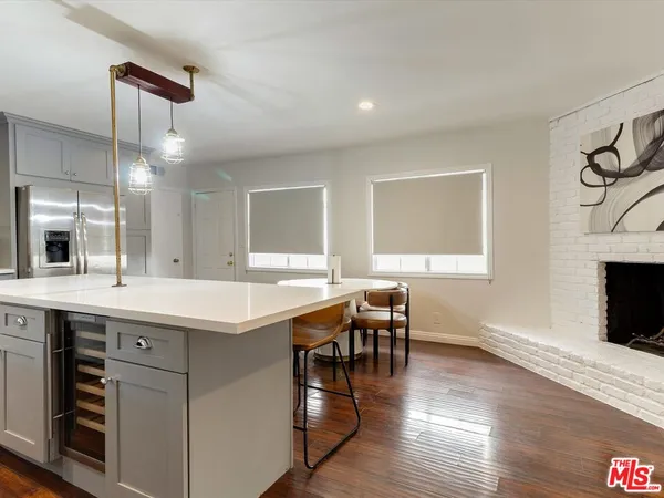$5,749 | 23109 Mariano Street, Woodland Hills, CA 91367