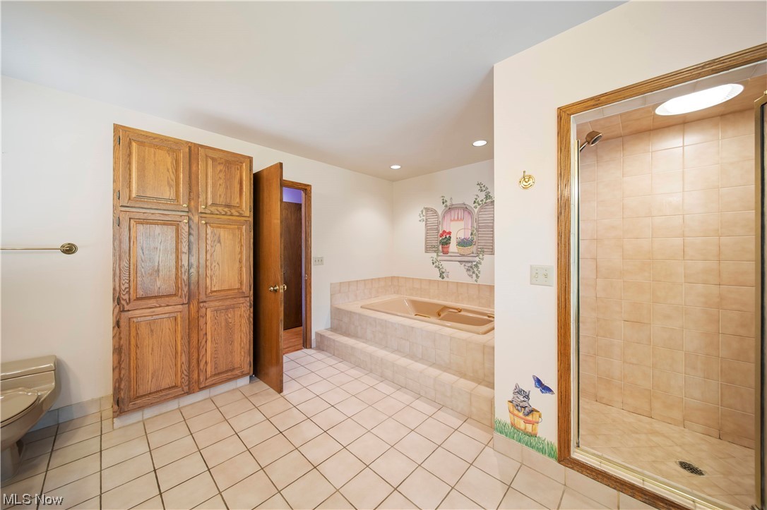 33659 Cedar Road Mayfield Heights, OH 44124 - Photo 11 of 35