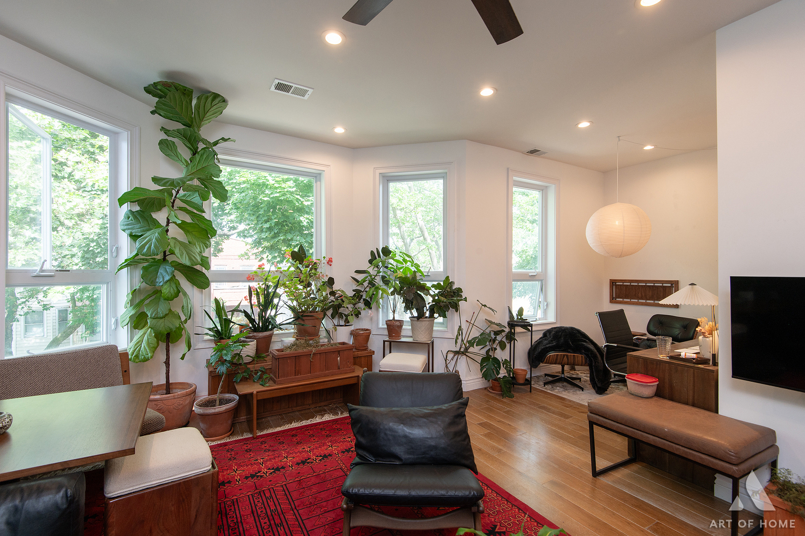 2821 North Springfield Avenue Chicago, IL 60618 - Photo 5 of 49