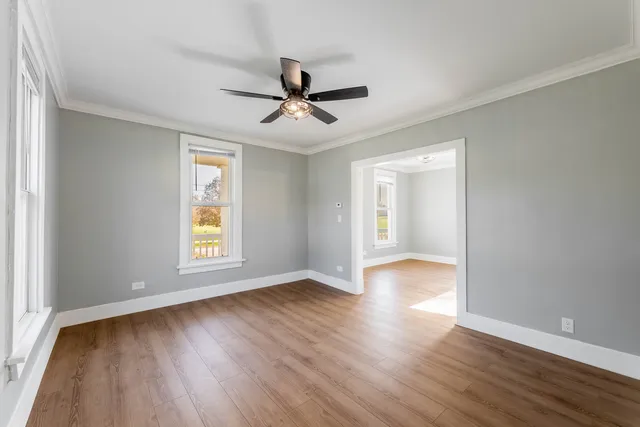 $360,000 | 702 East Side Drive, Geneva, IL 60134