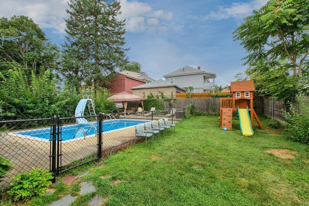 71 Inman Street Lawrence, MA 01843 - Photo 4 of 28 Gallery Image 4