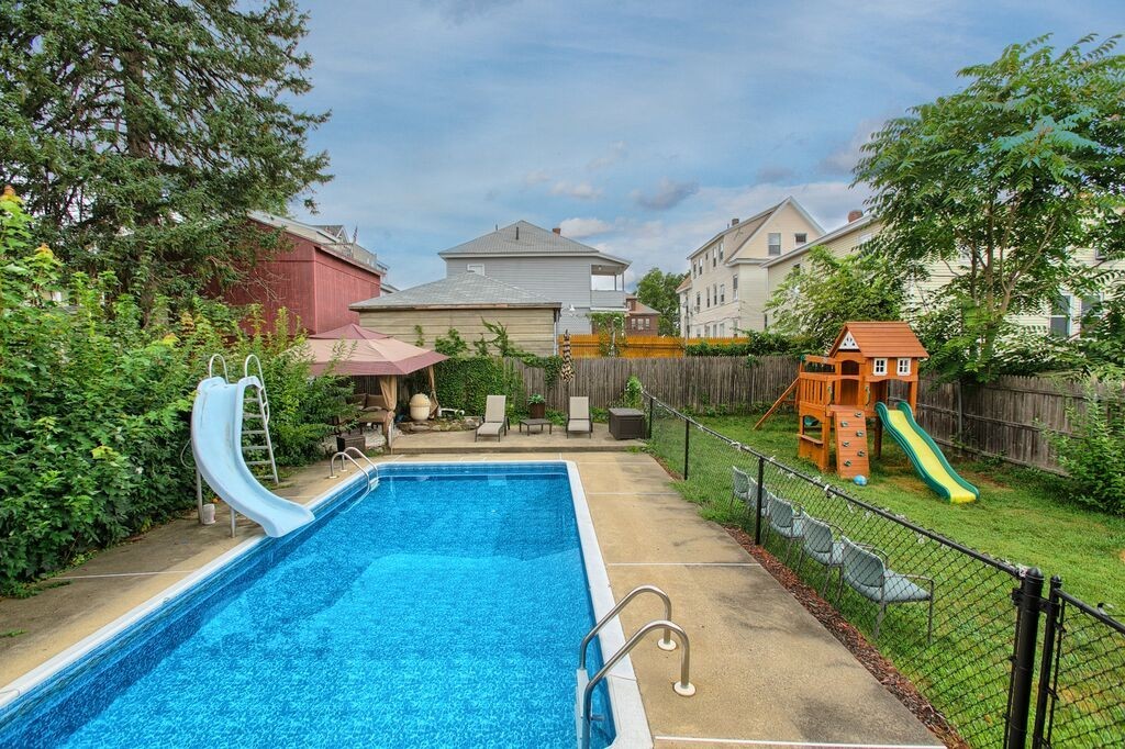 71 Inman Street Lawrence, MA 01843 - Photo 6 of 28 Gallery Image 6