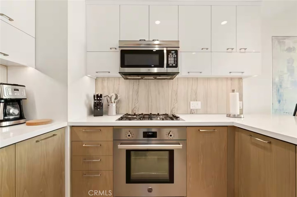 400 South Broadway, Unit 1601 Los Angeles, CA 90013 - Photo 8 of 27