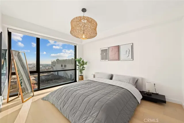 $5,300 | 400 South Broadway, Unit 1601, Los Angeles, CA 90013