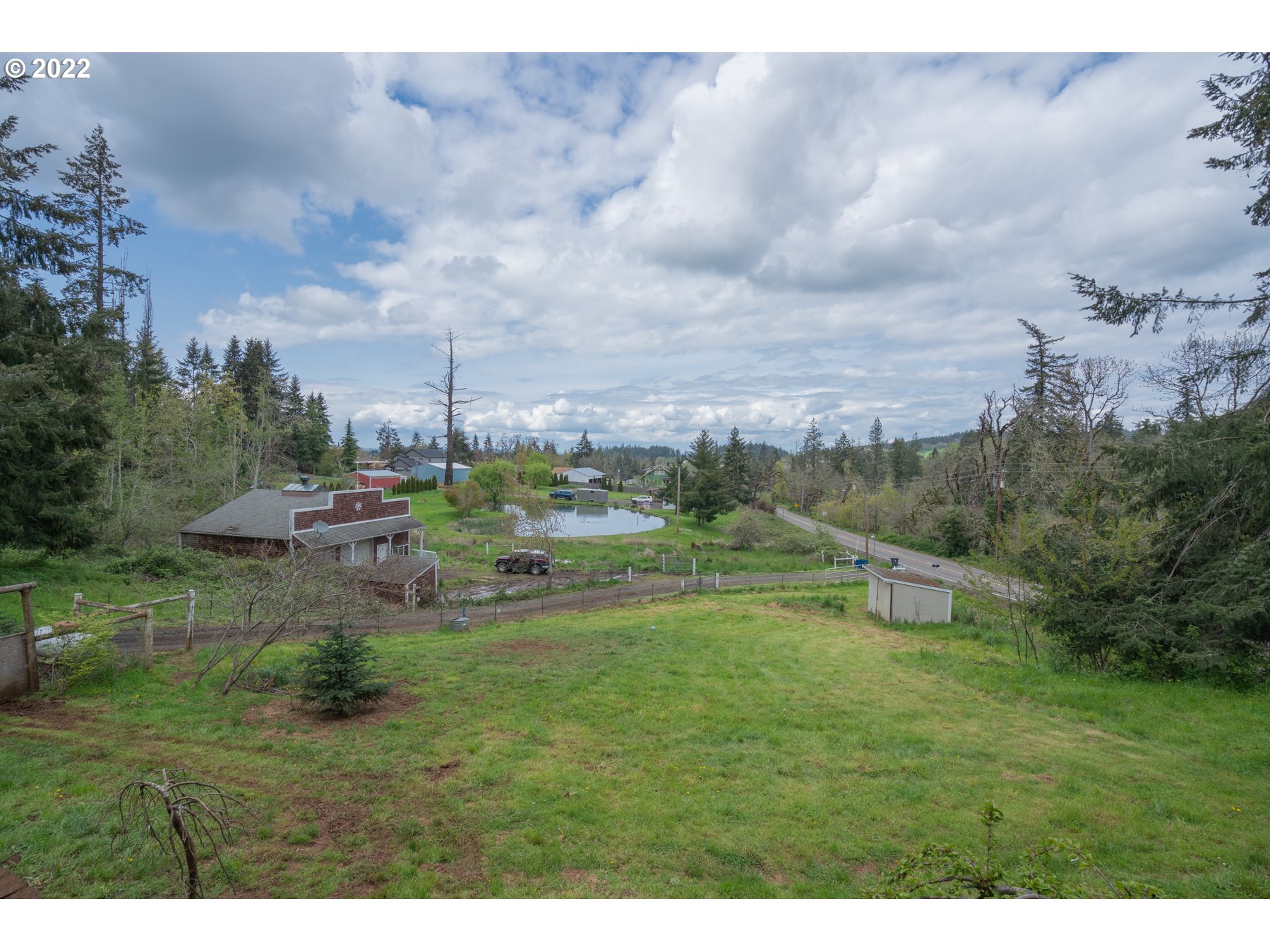 690 Crooked Finger Road Northeast Scotts Mills, OR 97375 - Photo 2 of 30 Gallery Image 2