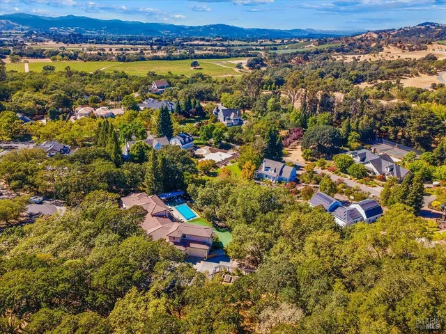 $2,850,000 | 913 Turnberry Court, Windsor, CA 95492