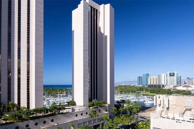 $2,450 | 1720 Ala Moana Boulevard, Unit 1408A, Honolulu, HI 96815