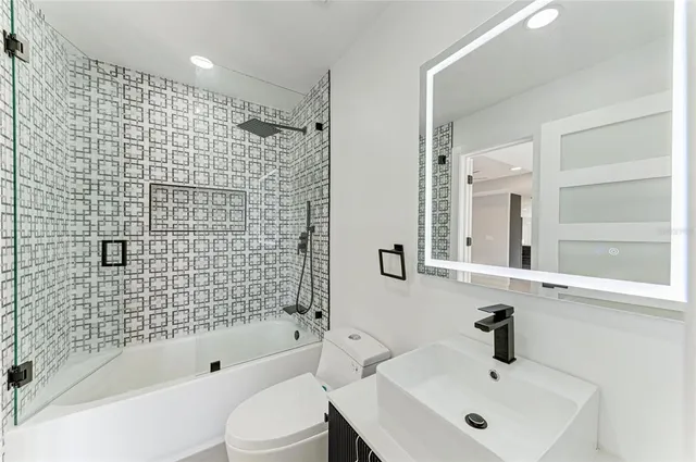 $1,185,000 | 258 Tait Terrace Southeast, Port Charlotte, FL 33952