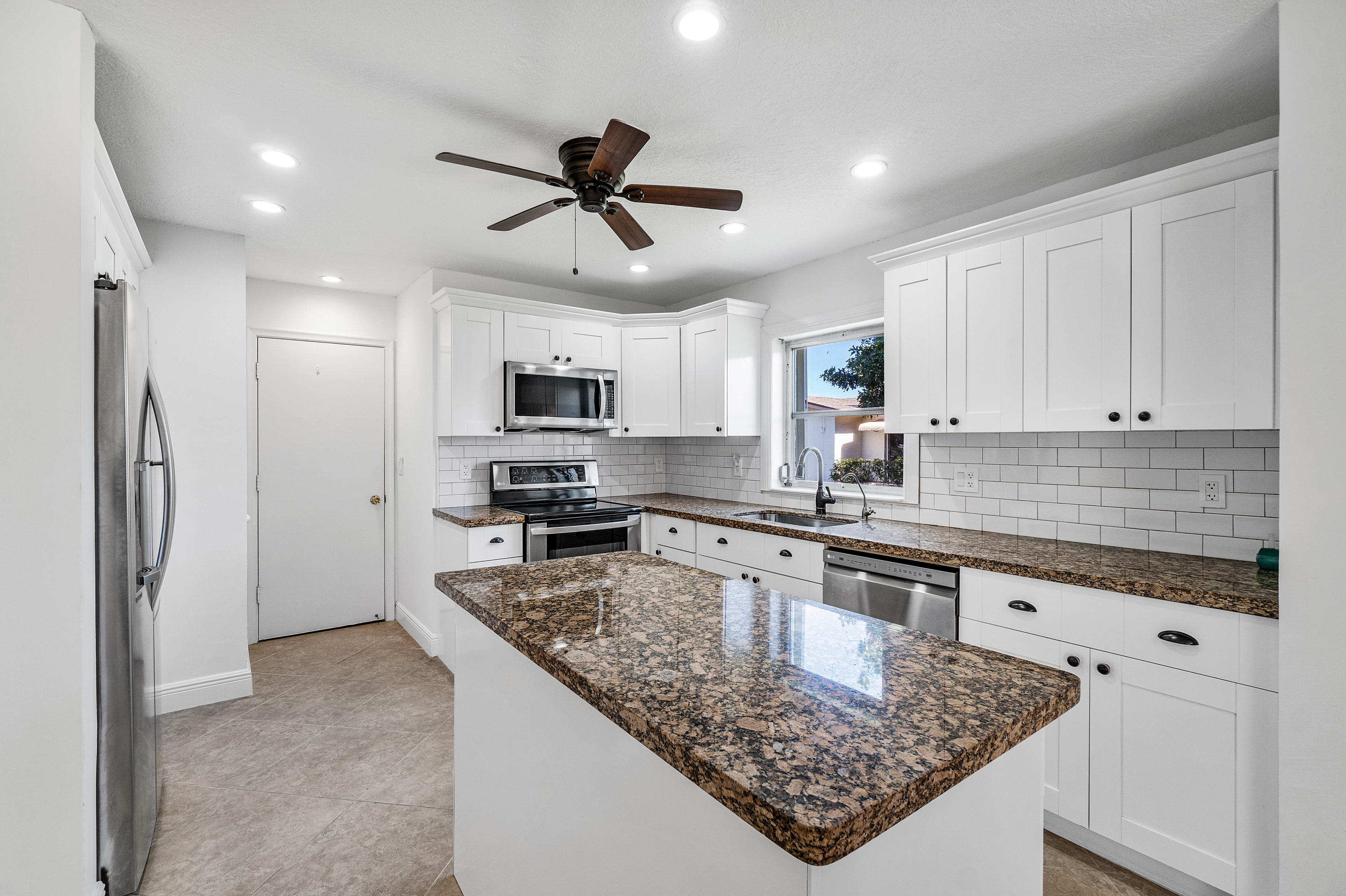 008-6038LasalleRoad-DelrayBeach-FL-33484