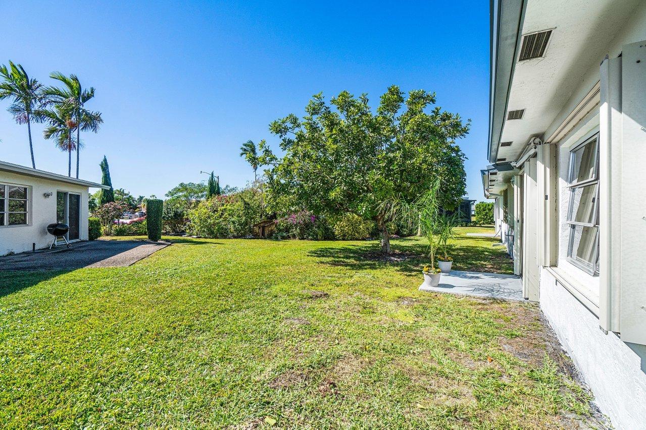 6038 Lasalle Road Delray Beach, FL 33484 - Photo 17 of 25 023-6038LasalleRoad-DelrayBeach-FL-33484