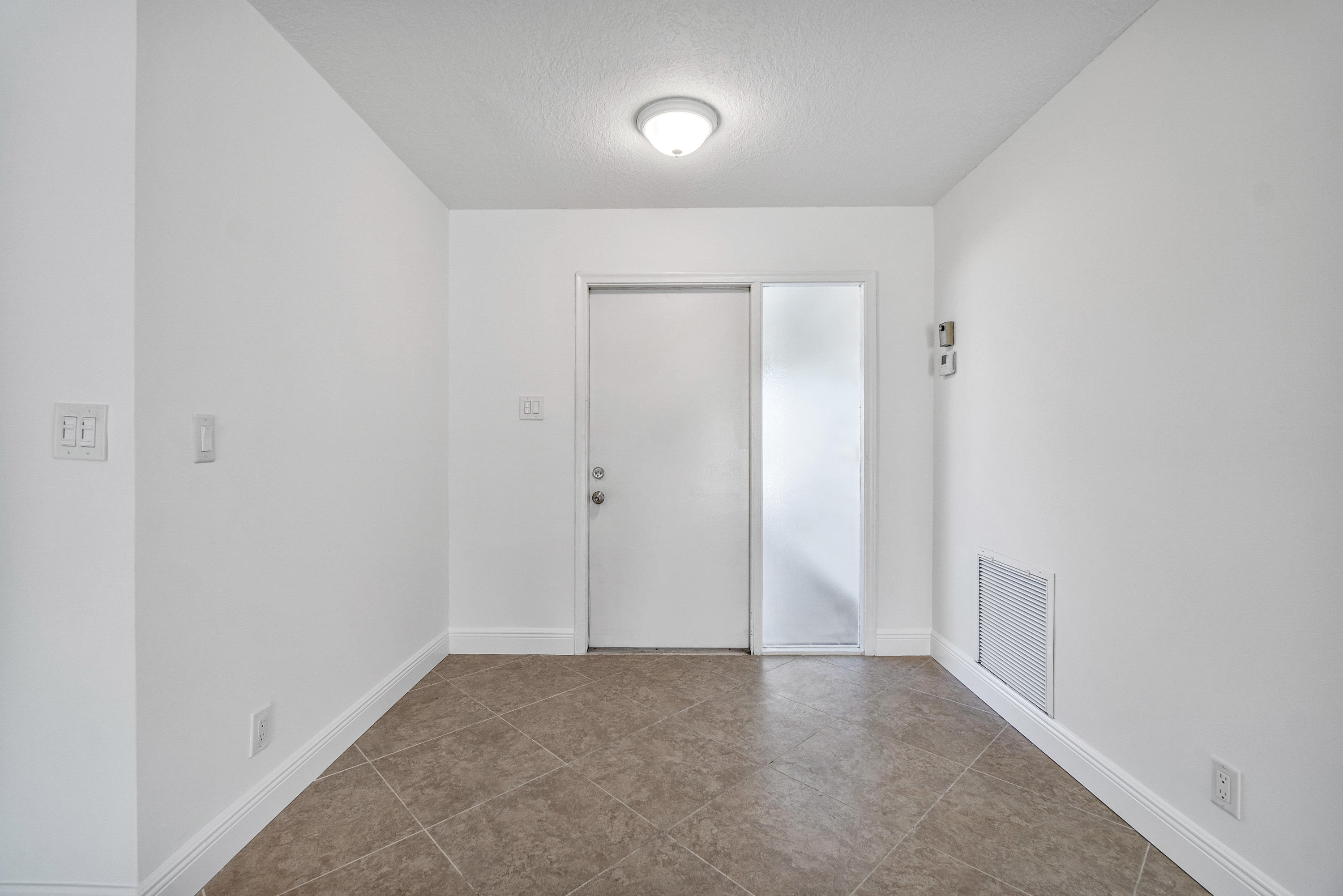 005-6038LasalleRoad-DelrayBeach-FL-33484