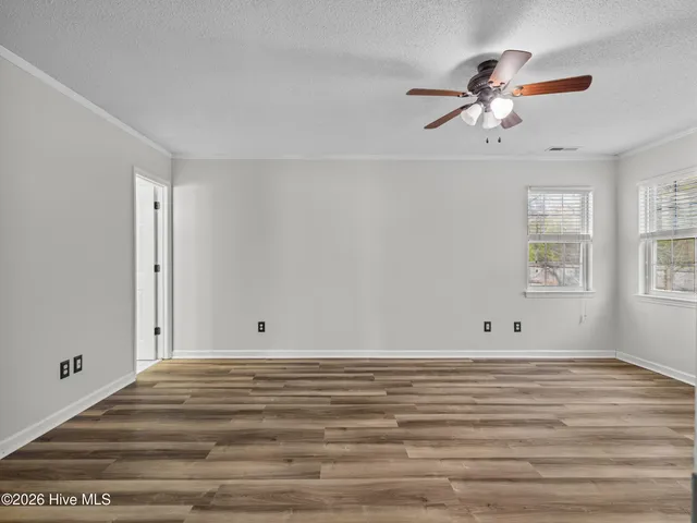 $279,900 | 378 Riggs Road, Hubert, NC 28539