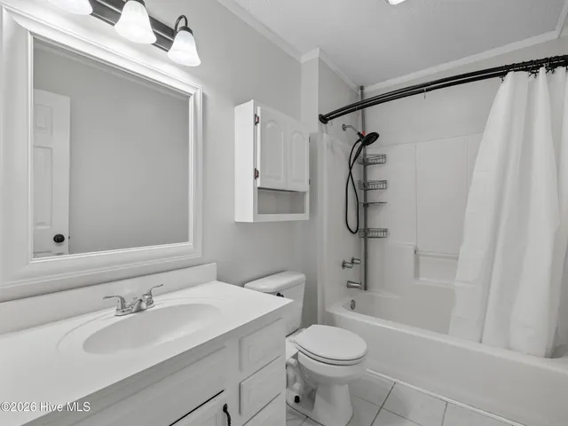 $279,900 | 378 Riggs Road, Hubert, NC 28539