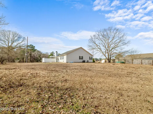 $279,900 | 378 Riggs Road, Hubert, NC 28539