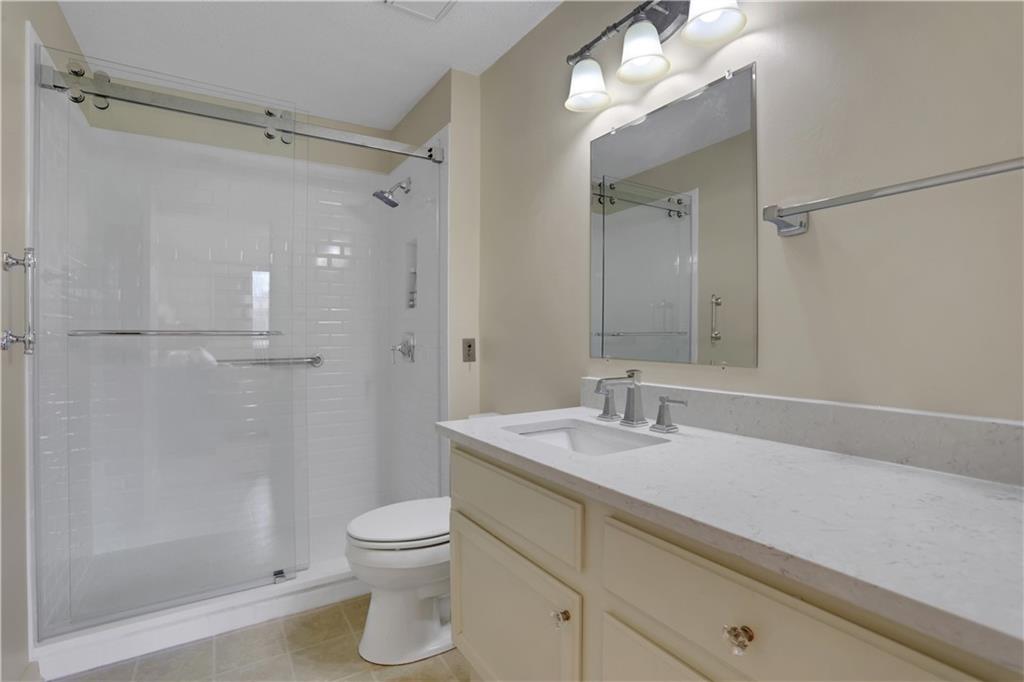 300 Johnson Ferry Road, Unit B206 Sandy Springs, GA 30328 - Photo 19 of 36