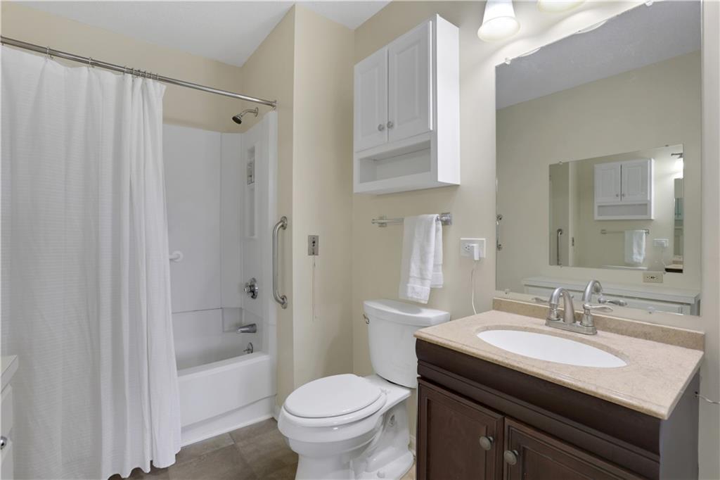 300 Johnson Ferry Road, Unit B206 Sandy Springs, GA 30328 - Photo 26 of 36