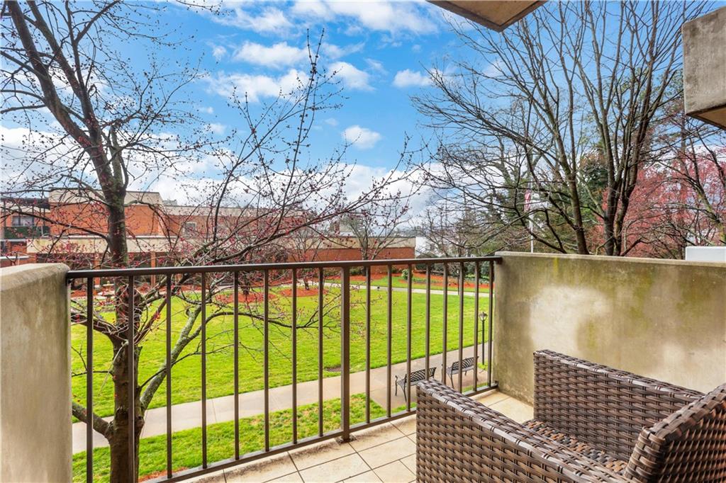 300 Johnson Ferry Road, Unit B206 Sandy Springs, GA 30328 - Photo 28 of 36