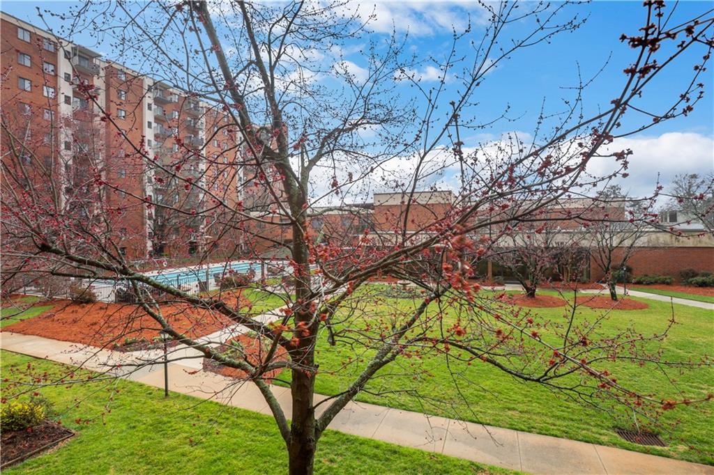 300 Johnson Ferry Road, Unit B206 Sandy Springs, GA 30328 - Photo 29 of 36