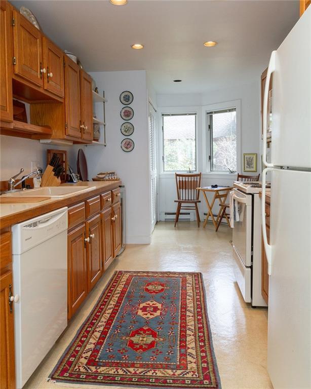 27 Jameson Point Road, Unit 7 Rockland, ME 04841 - Photo 8 of 25 Well appointed kitchen, looking...
