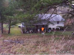 139 Rt 16 Harrisville, WV 26362 - Photo 3 of 3 Screened porch
