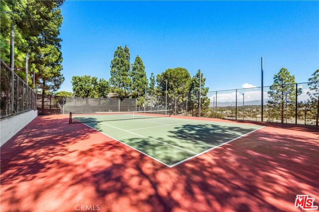 31 St Tropez Newport Beach, CA 92660 - Photo 22 of 22 a view of a yard with plants