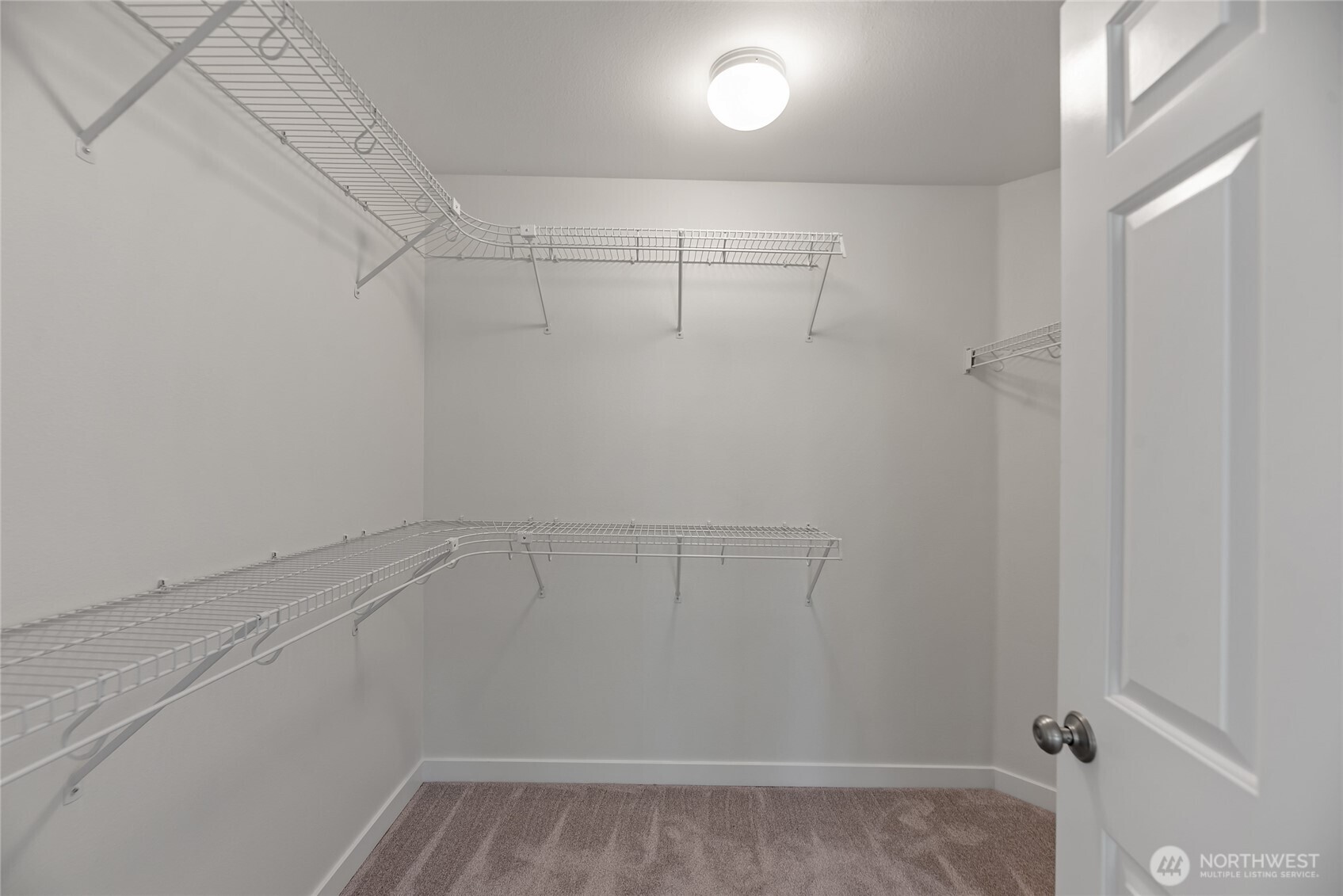 765 Vashon Avenue Northeast Renton, WA 98059 - Photo 18 of 27