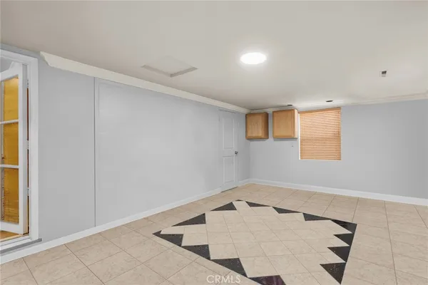 $910,000 | 9253 Hayvenhurst Avenue, North Hills, CA 91343