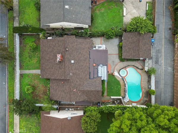 $910,000 | 9253 Hayvenhurst Avenue, North Hills, CA 91343