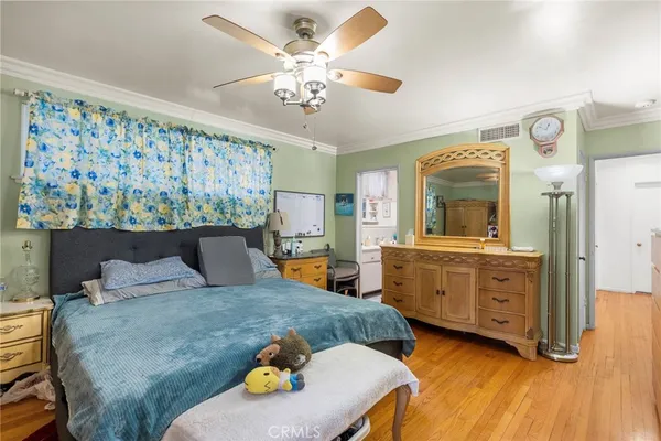 $910,000 | 9253 Hayvenhurst Avenue, North Hills, CA 91343