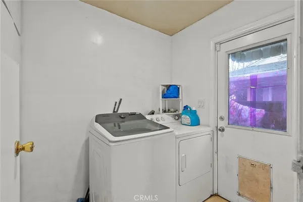 $910,000 | 9253 Hayvenhurst Avenue, North Hills, CA 91343