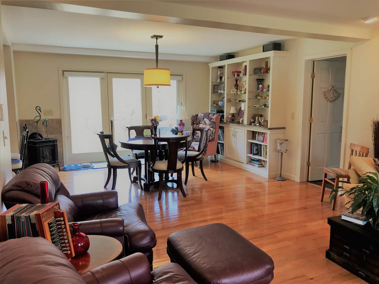 658 Fox Hill Road Bennington, VT 05201 - Photo 5 of 22