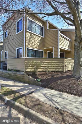 11049 Villaridge Court, Unit A Reston, VA 20191 - Photo 1 of 27 Exterior (Front)