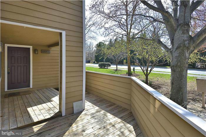 11049 Villaridge Court, Unit A Reston, VA 20191 - Photo 17 of 27 Large private deck