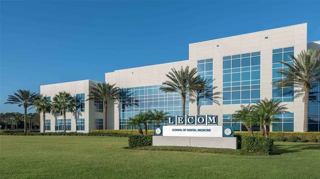 $3,800 | 17710 Cantarina Cove, Bradenton, FL 34211