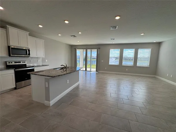 $3,680 | 17710 Cantarina Cove, Bradenton, FL 34211