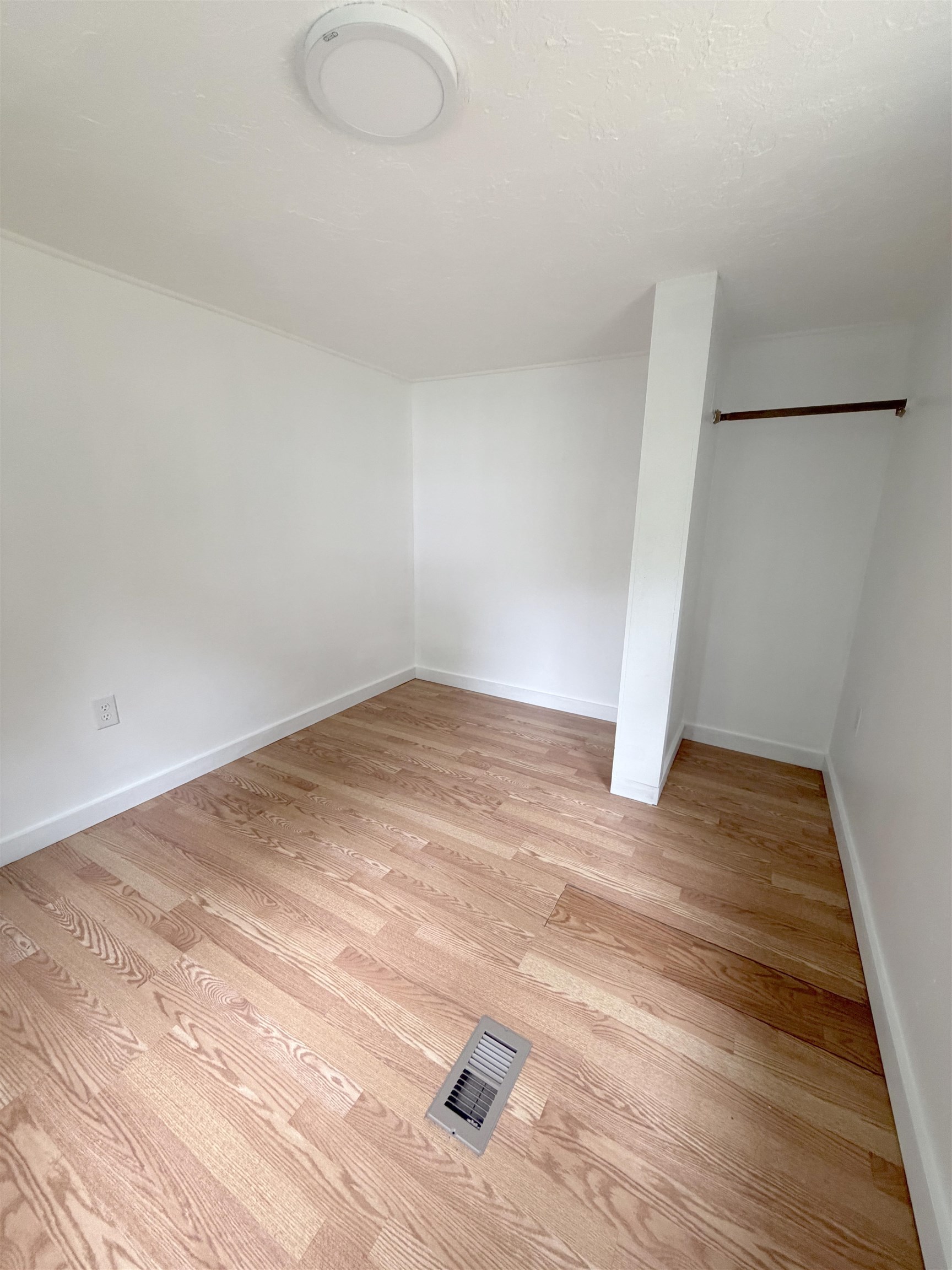 22 Valley Road Brattleboro, VT 05301 - Photo 21 of 34