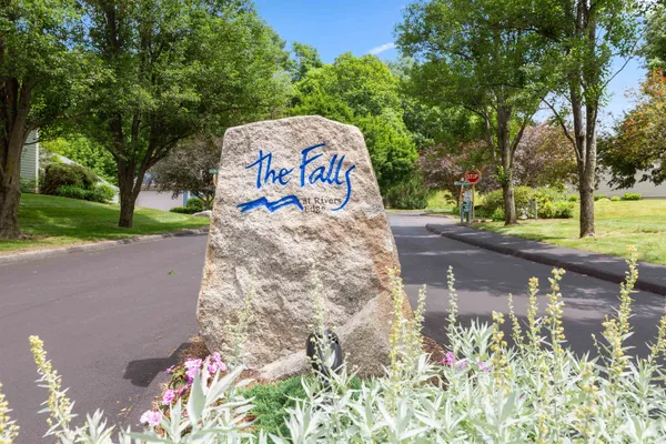 $589,000 | 26 Fountain Way, Lebanon, NH 03784