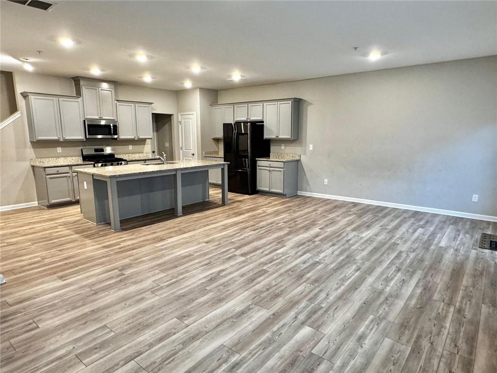 438 Bannon Way Marietta, GA 30008 - Photo 2 of 16