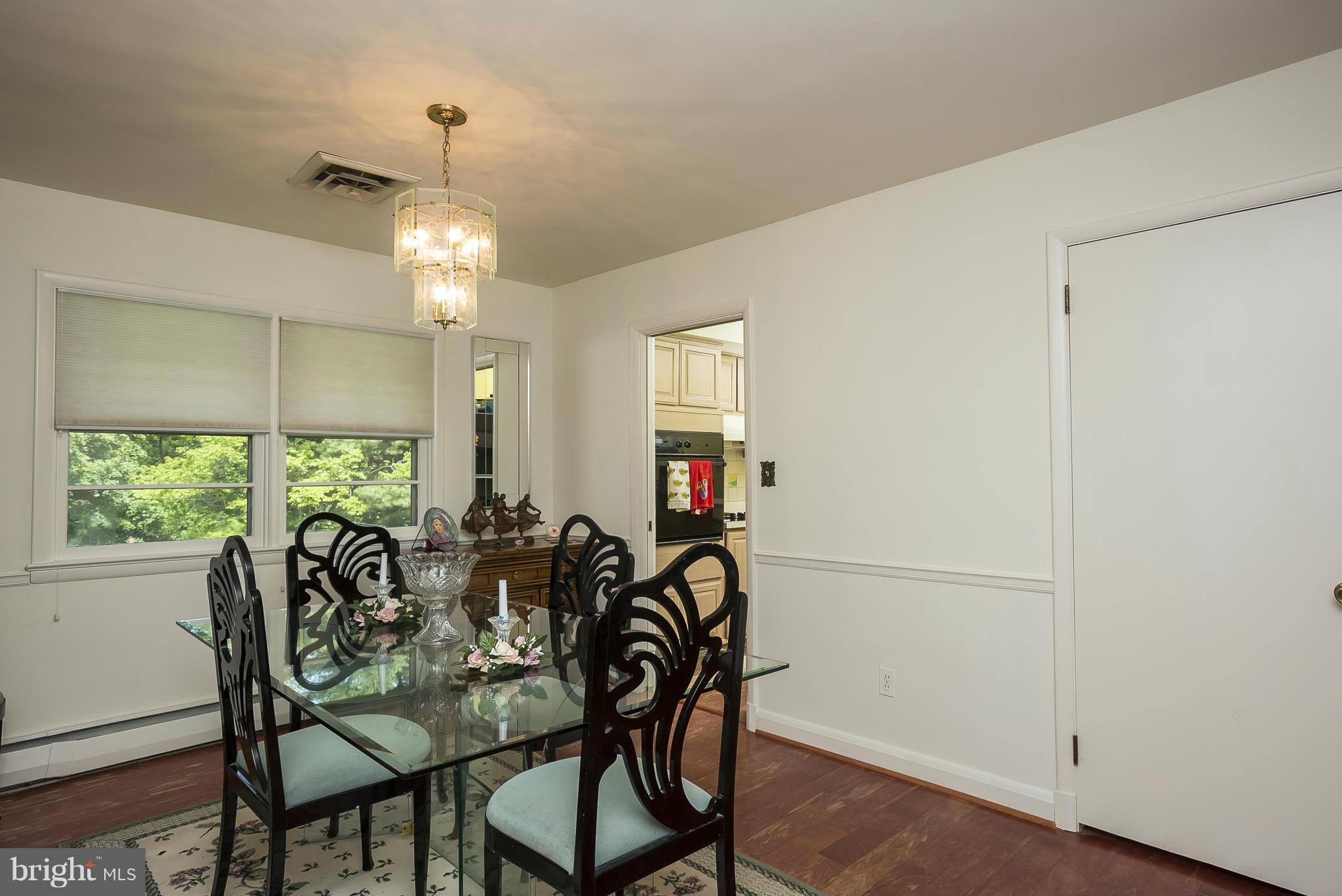9722 Frederick Road Ellicott City, MD 21042 - Photo 11 of 28 Dining Room