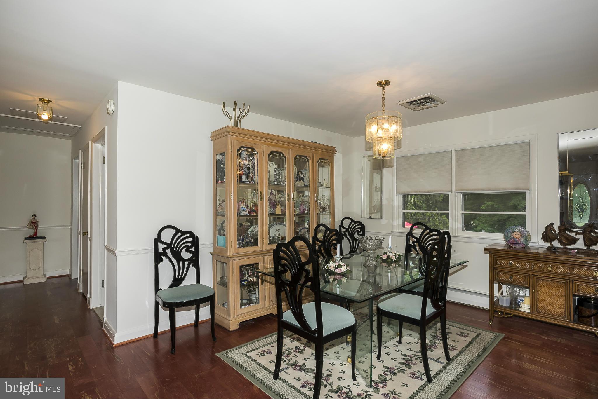 9722 Frederick Road Ellicott City, MD 21042 - Photo 10 of 28 Dining Room