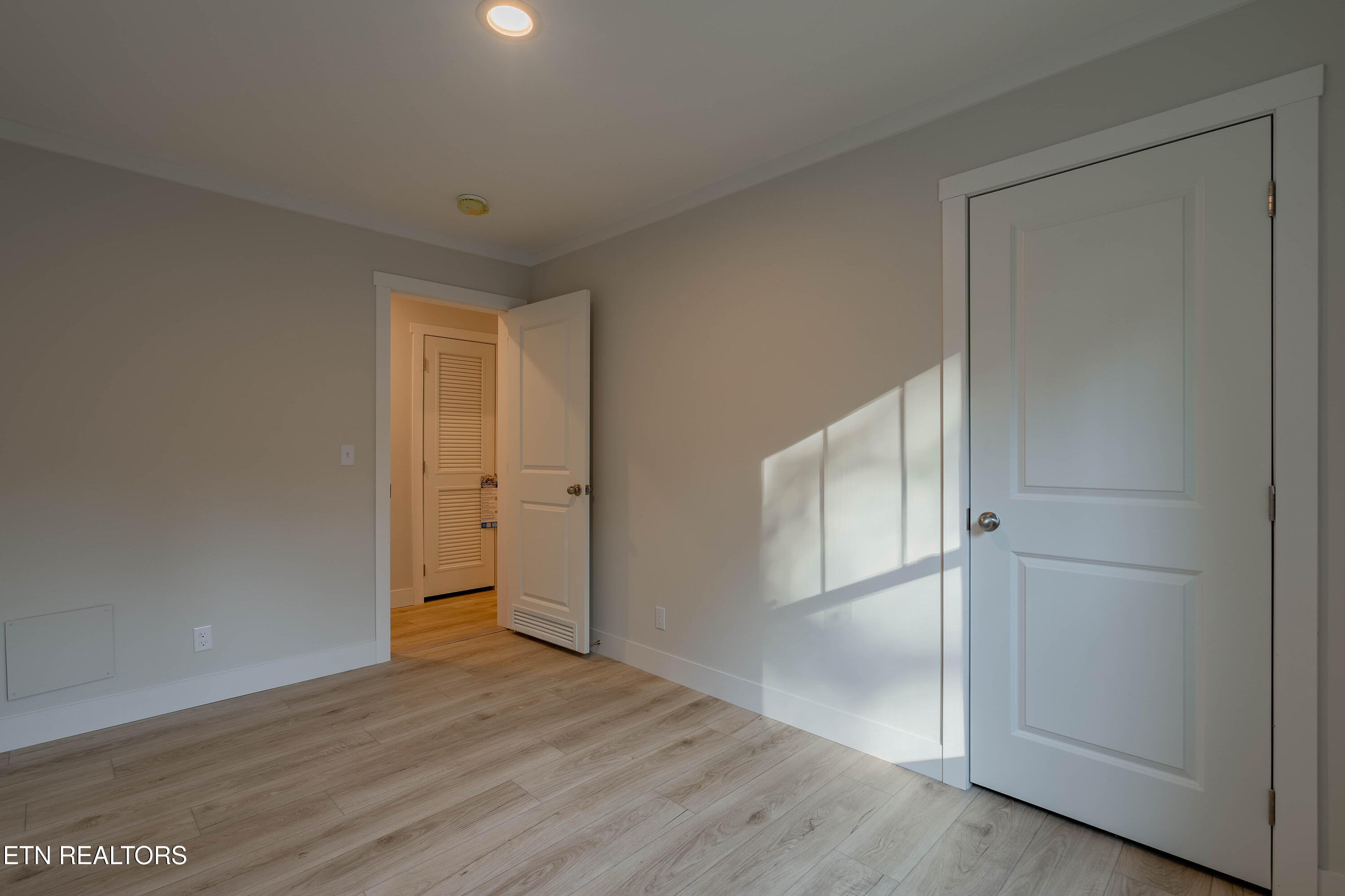 2113 Tipton Station Road Knoxville, TN 37920 - Photo 23 of 27 A7300370-HDR