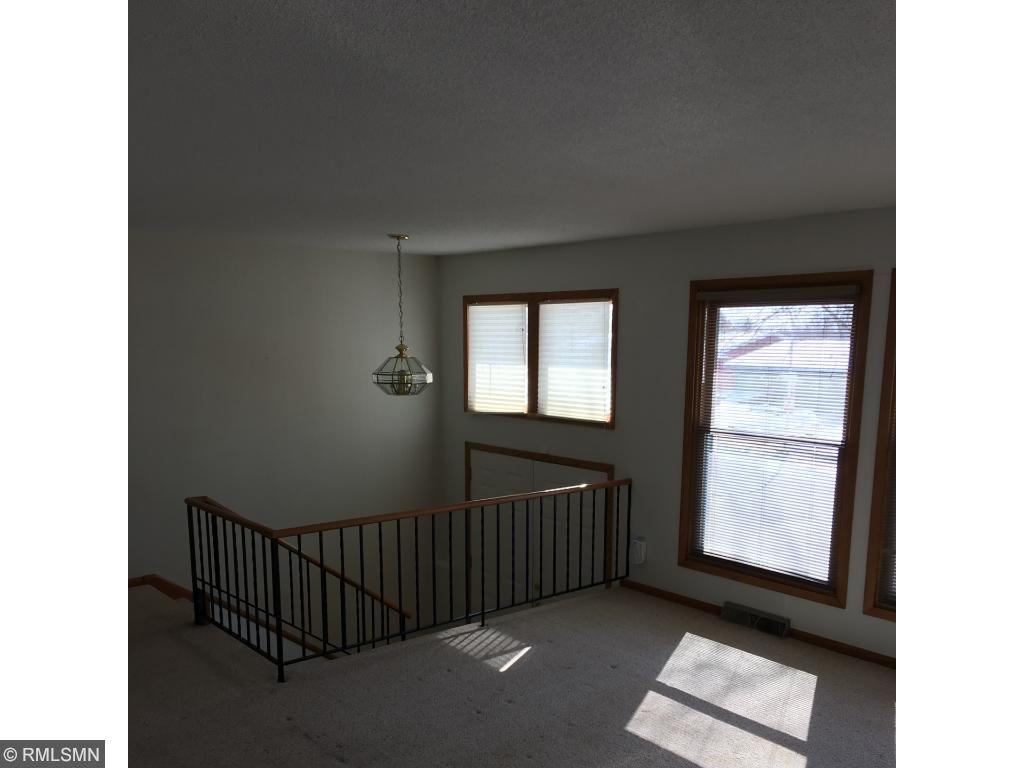 617 17th Street Northwest Rochester, MN 55901 - Photo 5 of 9 Gallery Image 5