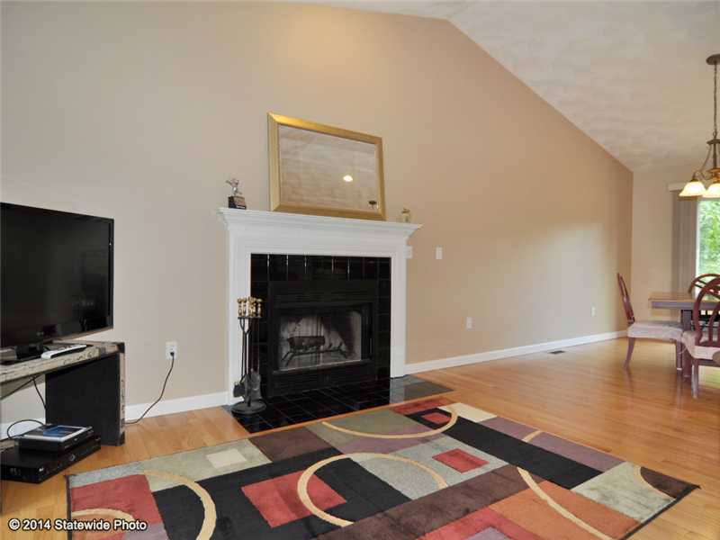 367 Blackrock Road Coventry, RI 02816 - Photo 4 of 24 Living Room.