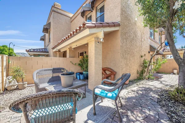 $279,995 | 731 East North Lane, Unit 2, Phoenix, AZ 85020