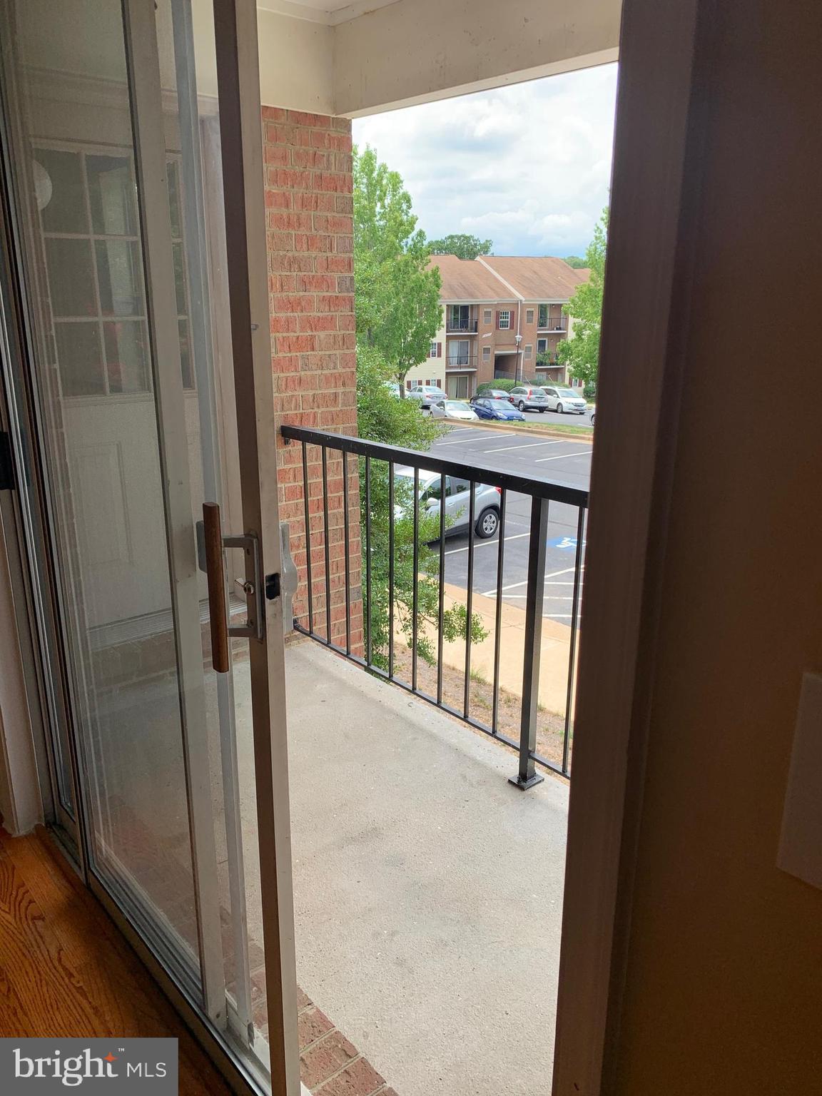 14802 Rydell Road, Unit 204 Centreville, VA 20121 - Photo 6 of 25