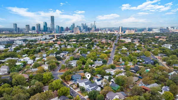 $4,000 | 2300 East 10th Street, Unit 1, Austin, TX 78702