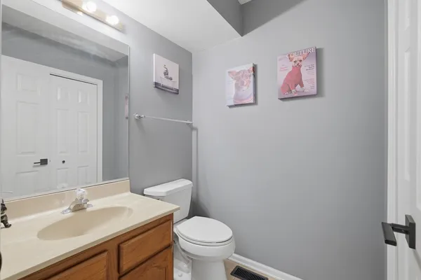 $375,000 | 1729 Pebble Beach Court, Hoffman Estates, IL 60169