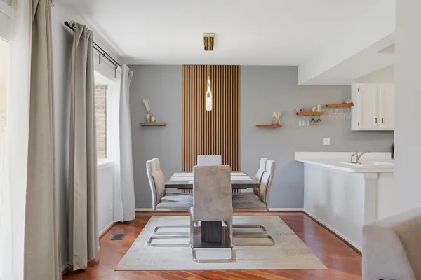 $375,000 | 1729 Pebble Beach Court, Hoffman Estates, IL 60169